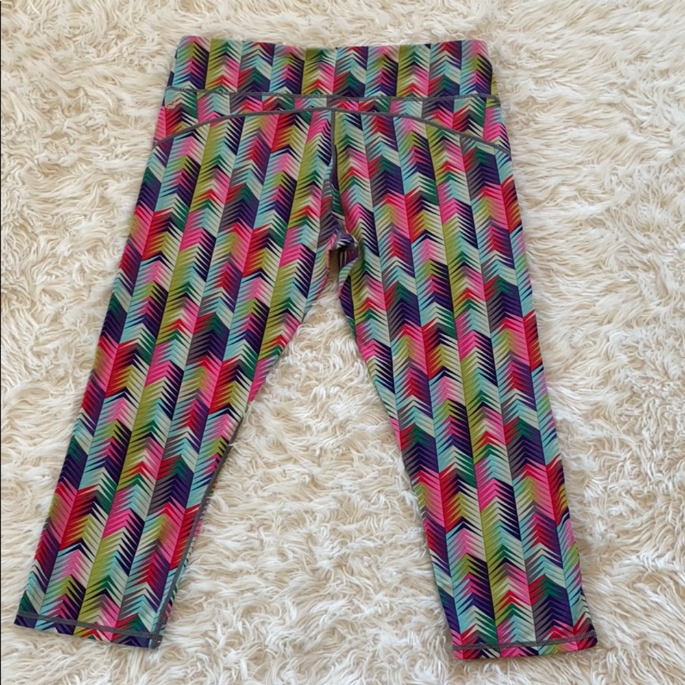 Fabletics Colorful Geometric Print Crop Leggings L - image 7